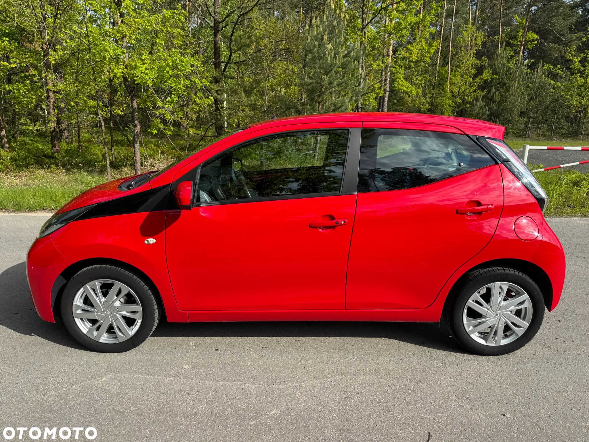 Toyota Aygo x-play Edition S+ - 2
