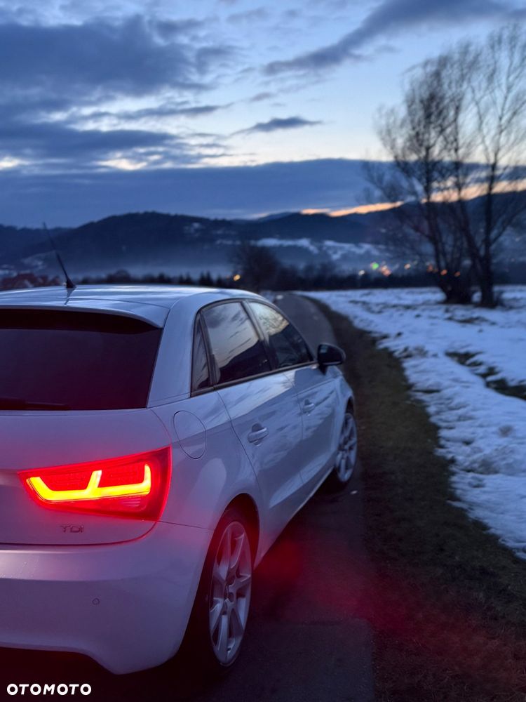 Audi A1 Sportback 1.6 TDI Attraction - 6