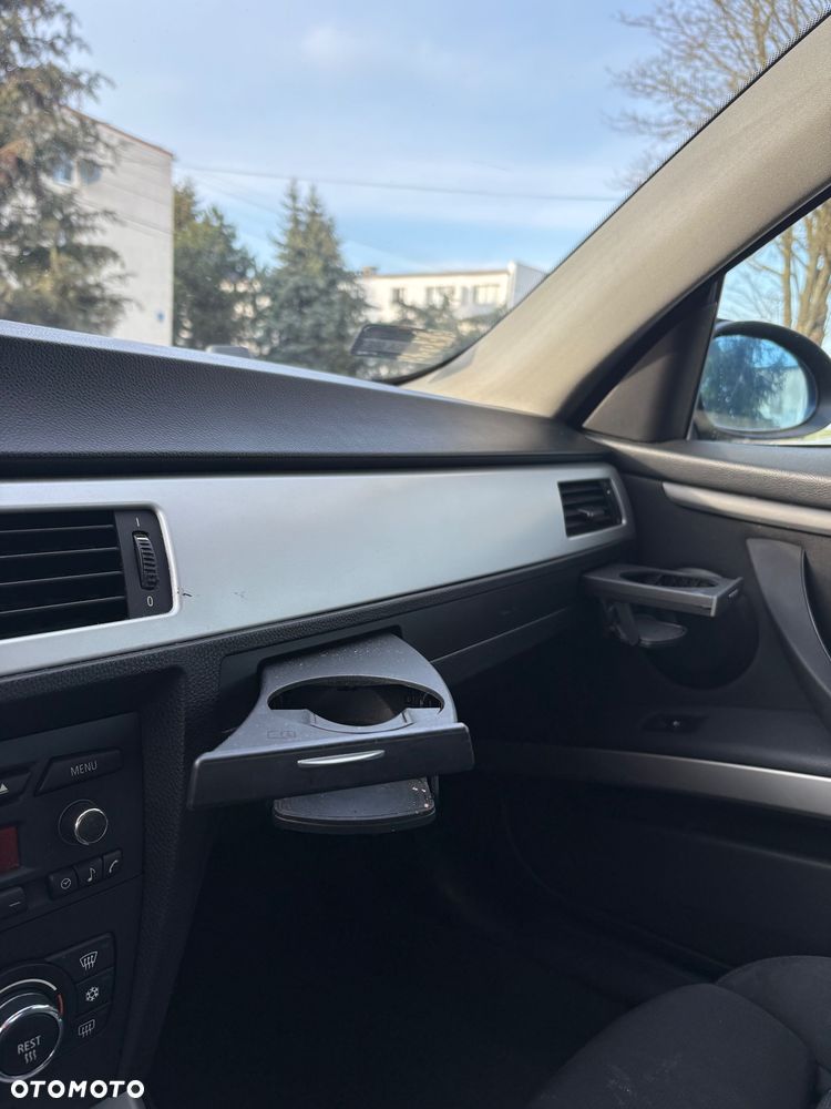 BMW Seria 3 320i - 6