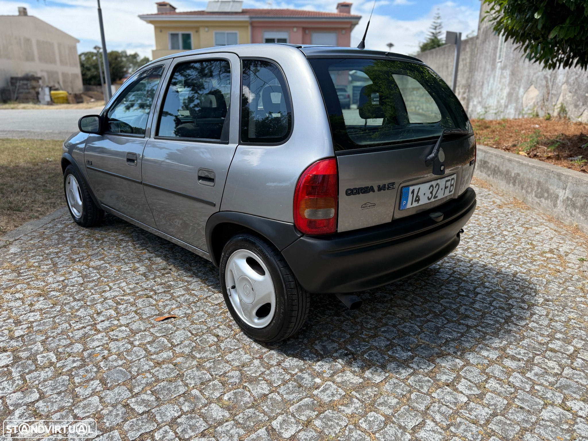 Opel Corsa 1.4 16V GLS - 3