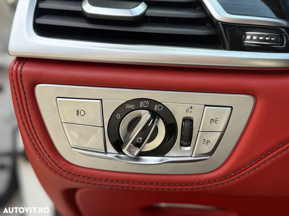 BMW Seria 7 740Li - 18