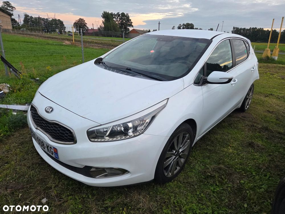 Kia Ceed 1.6 CRDi M - 24