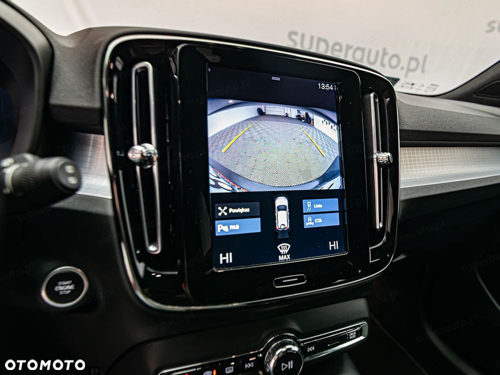 Volvo XC 40 T3 Momentum Pro - 17