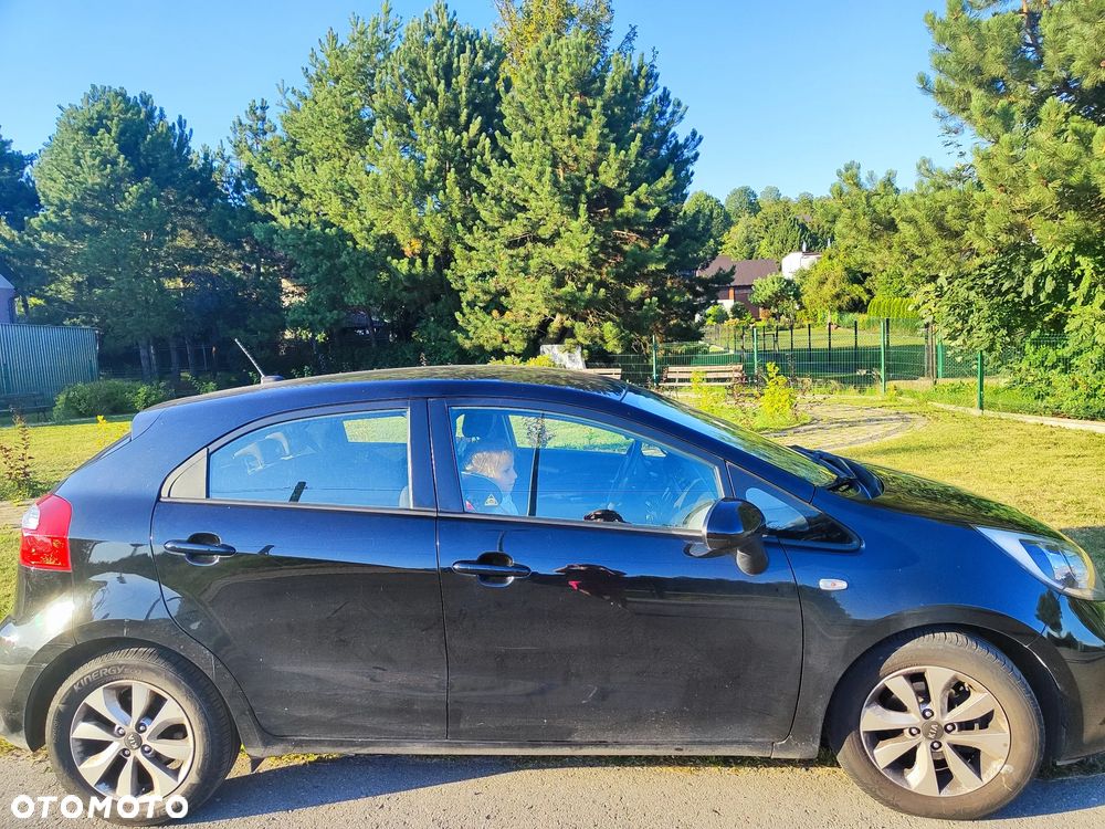 Kia Rio 1.2 L - 25
