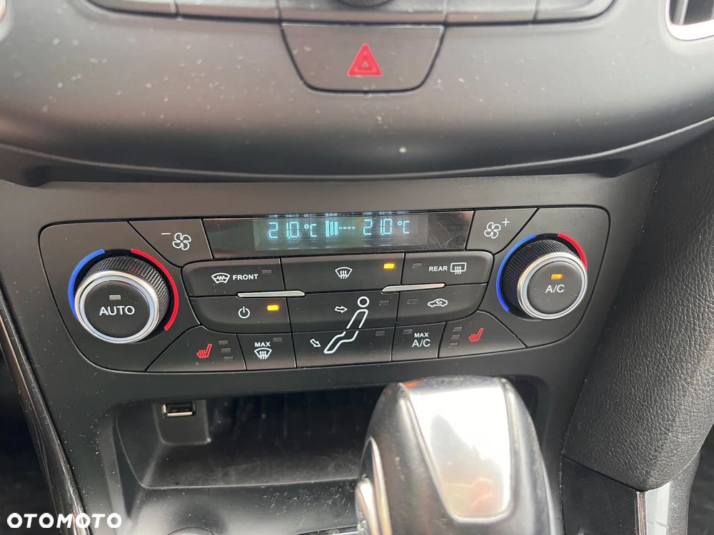 Ford Focus 2.0 TDCi Titanium ASS PowerShift - 24
