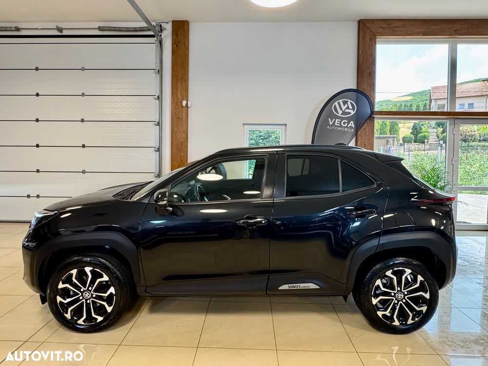 Toyota Yaris Cross 130 1.5 VVT-i Team Deutschland - 8