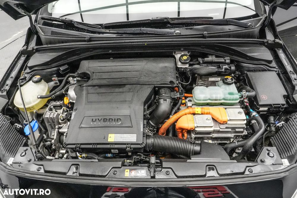 Hyundai IONIQ 1.6 GDI Premium - 22