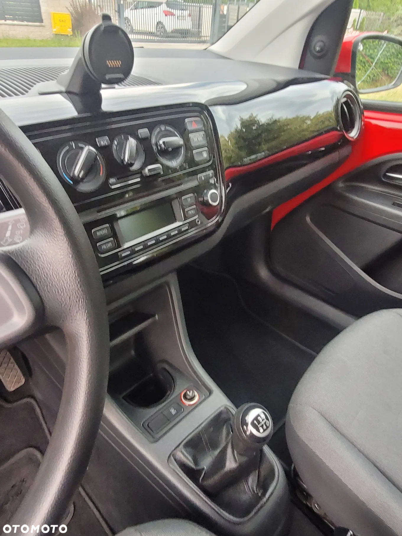 Volkswagen up! 1.0 high - 18