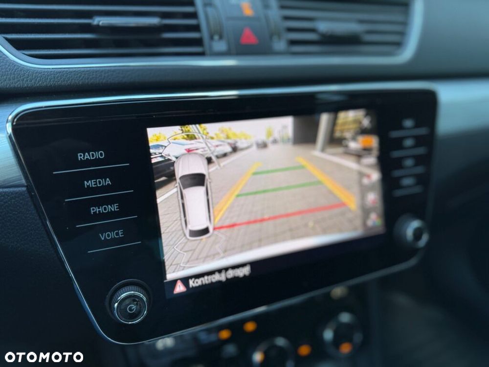 Skoda Superb 1.5 TSI Ambition DSG - 28