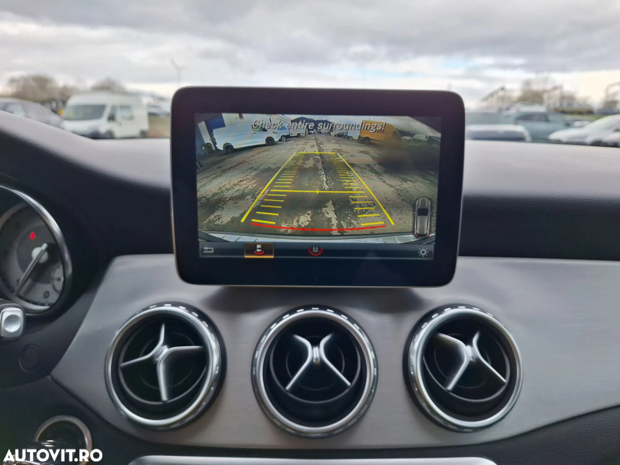 Mercedes-Benz GLA 220 d 4MATIC Aut. - 28