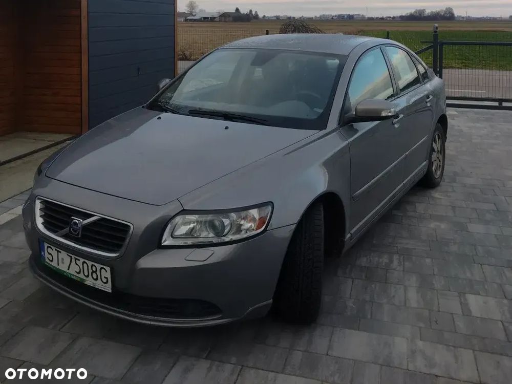 Volvo S40 2.0D DPF Powershift Summum - 1