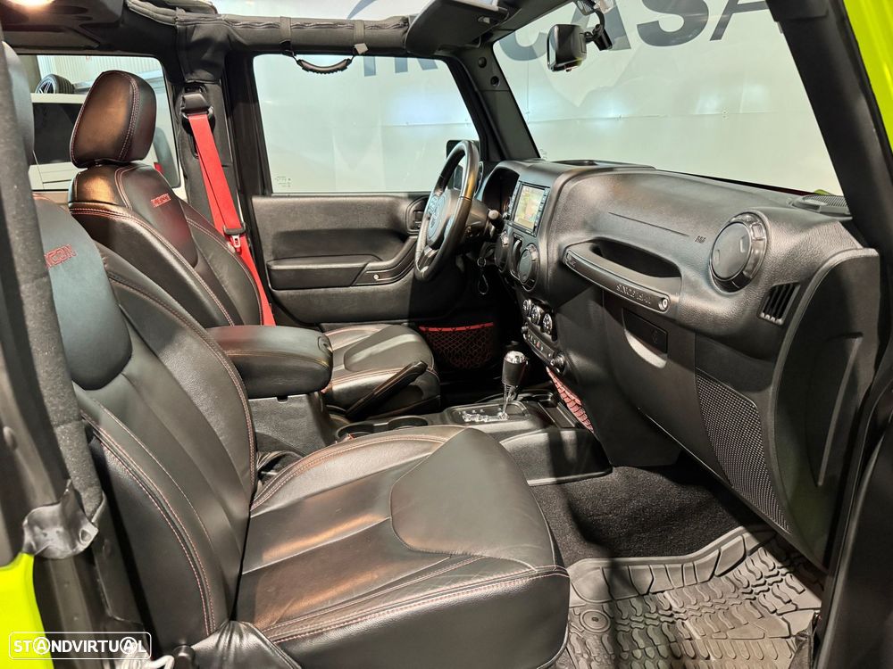 Jeep Wrangler - 42