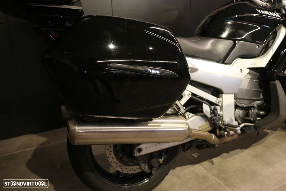 Yamaha FJR 1300 - 3
