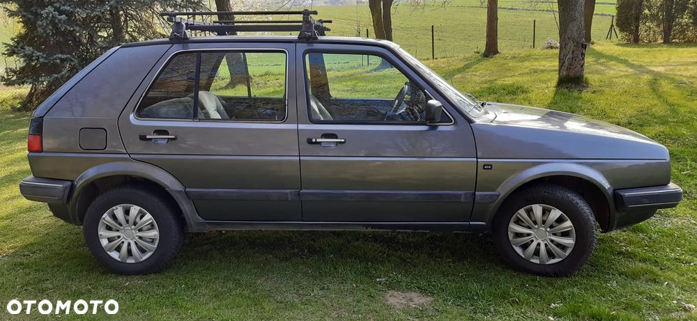 Volkswagen Golf 1.6 - 4