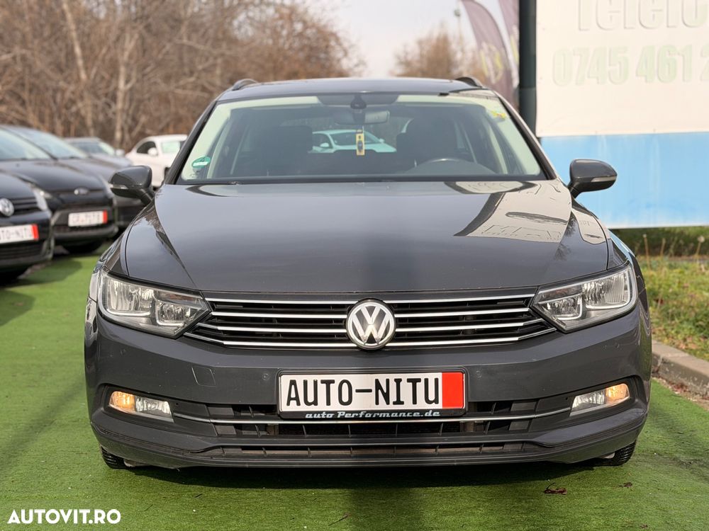 Volkswagen Passat - 2