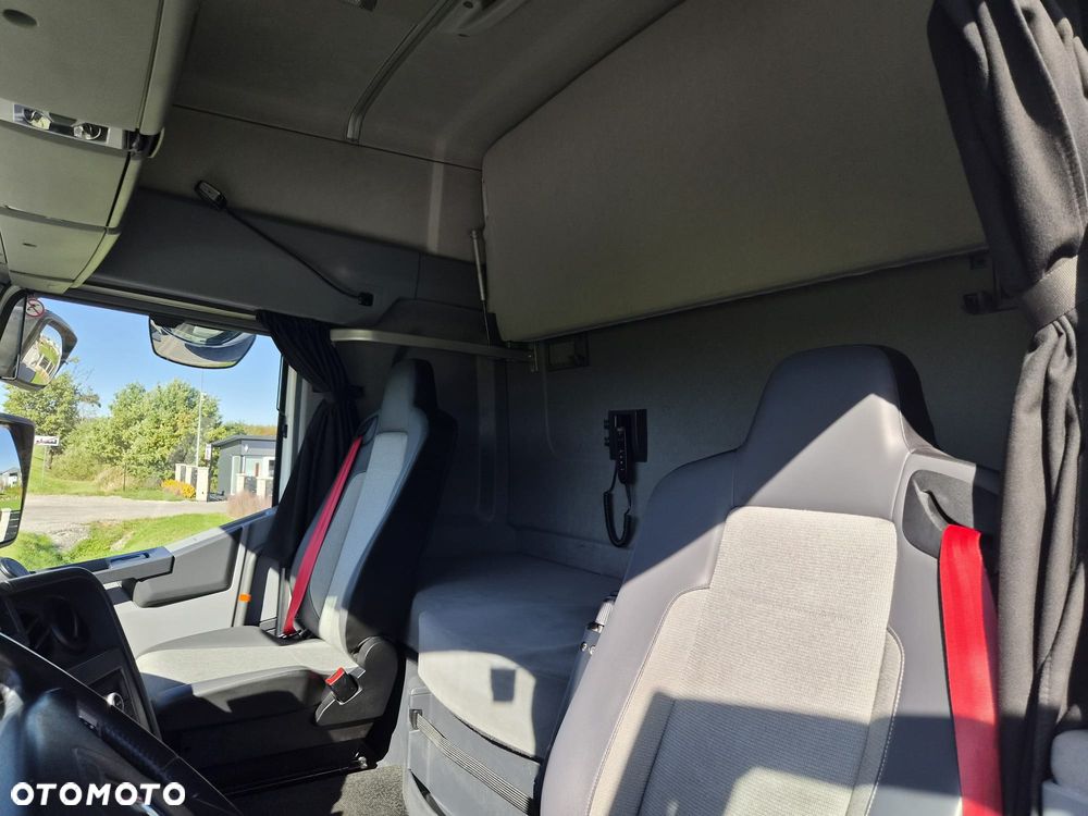 Renault T480 - 16