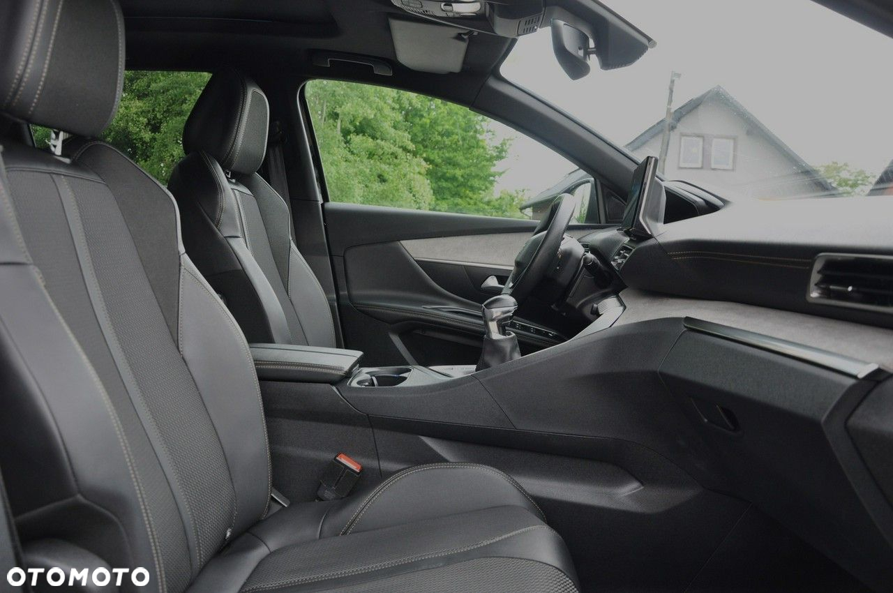 Peugeot 3008 1.2 PureTech GT S&S - 23