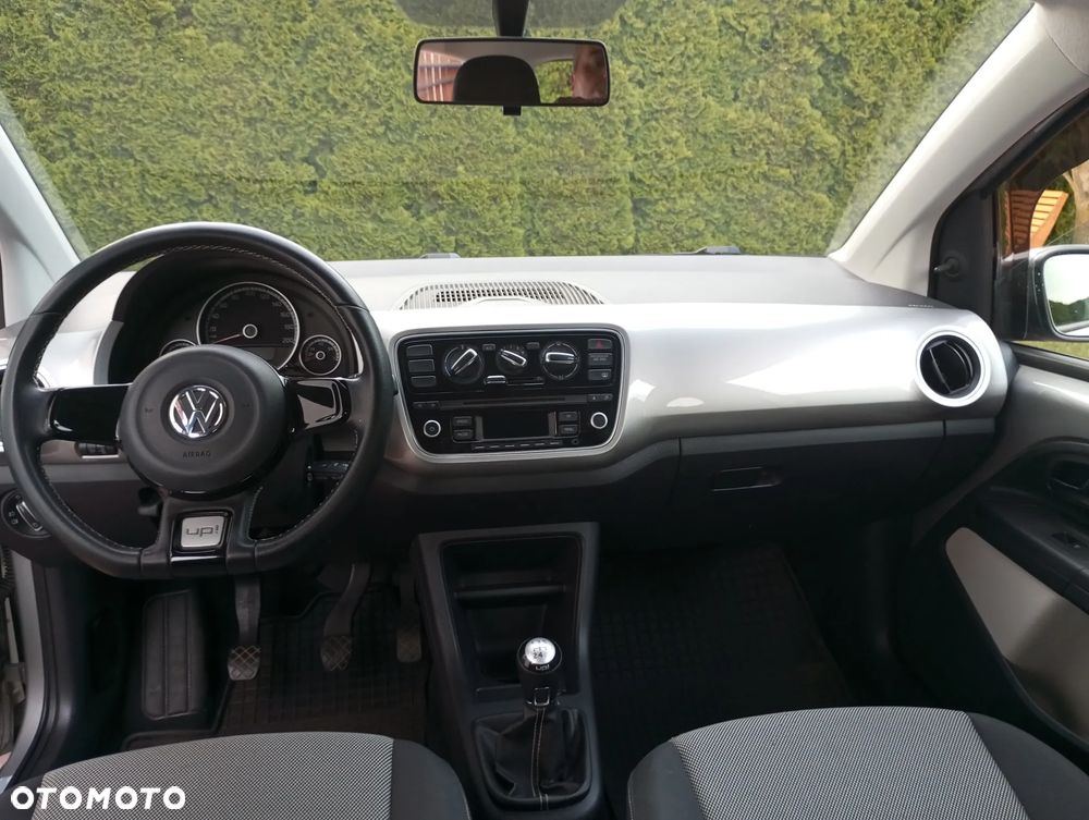 Volkswagen up! cheer - 9