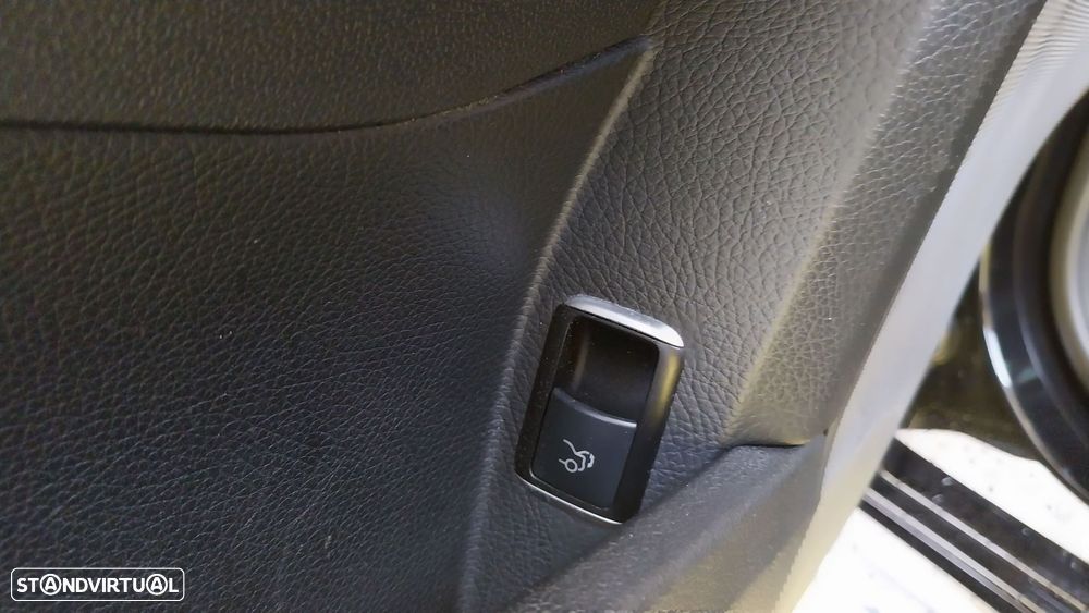 Mercedes-Benz E 250 BlueTEC Avantgarde Auto. - 7