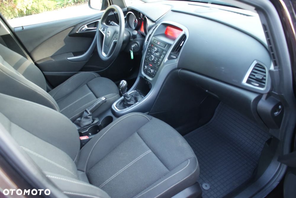 Opel Astra 1.4 Turbo - 14