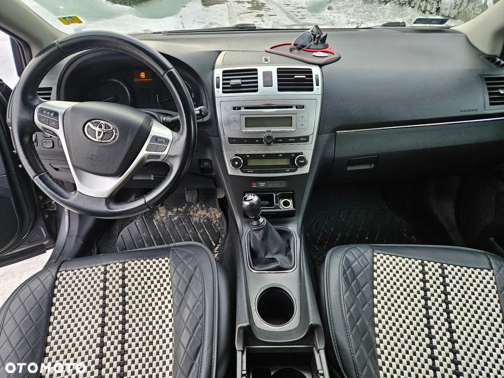 Toyota Avensis 2.0 D-4D Active - 7