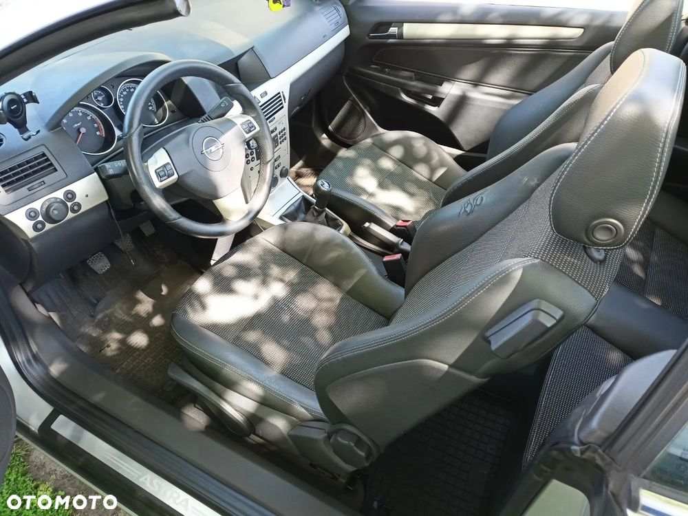 Opel Astra 1.8 Cosmo - 21