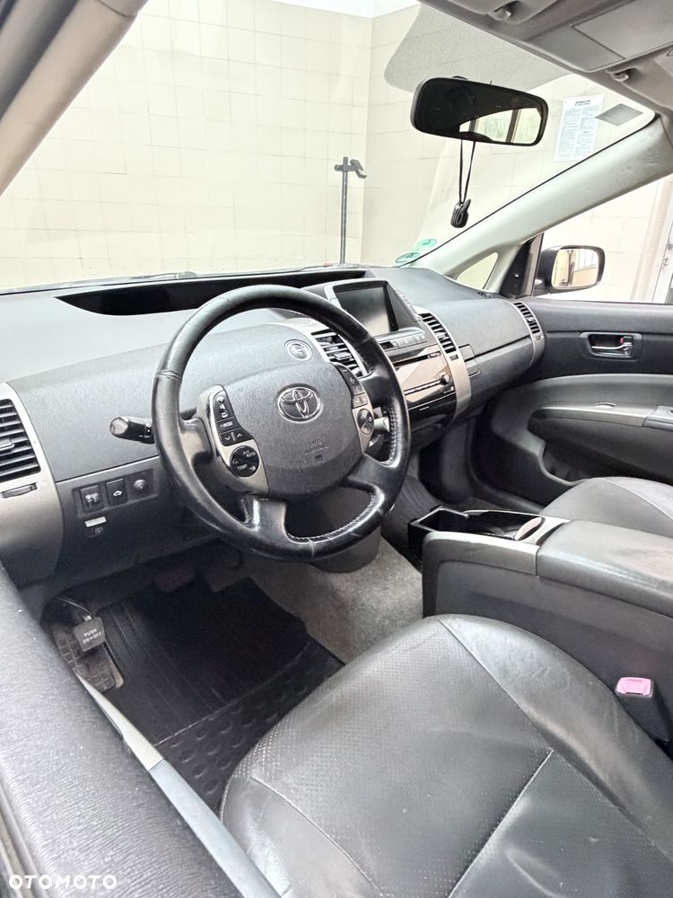 Toyota Prius 1.5 VVT-i Prestige - 16