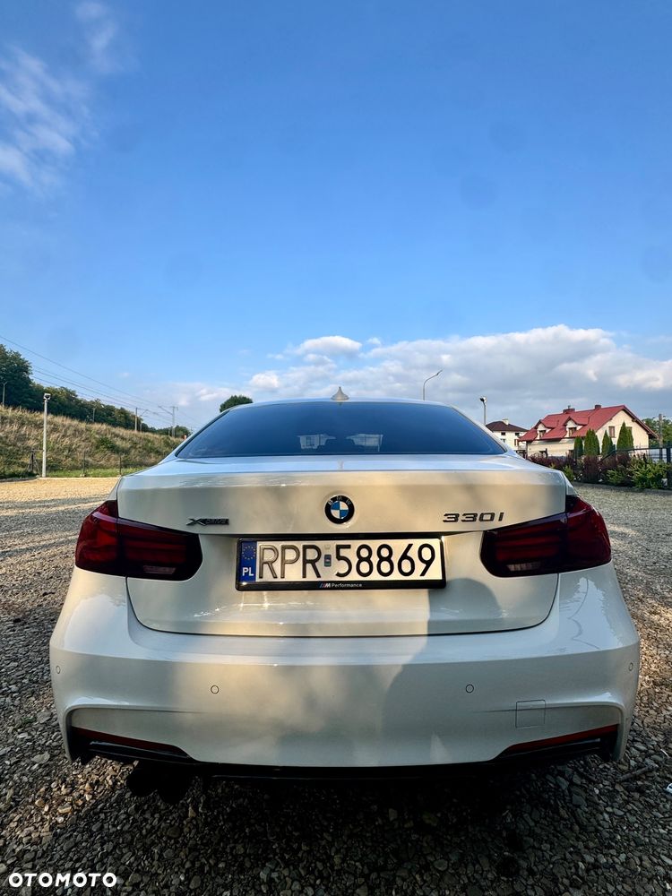 BMW Seria 3 330i xDrive Edition M Sport Shadow - 4