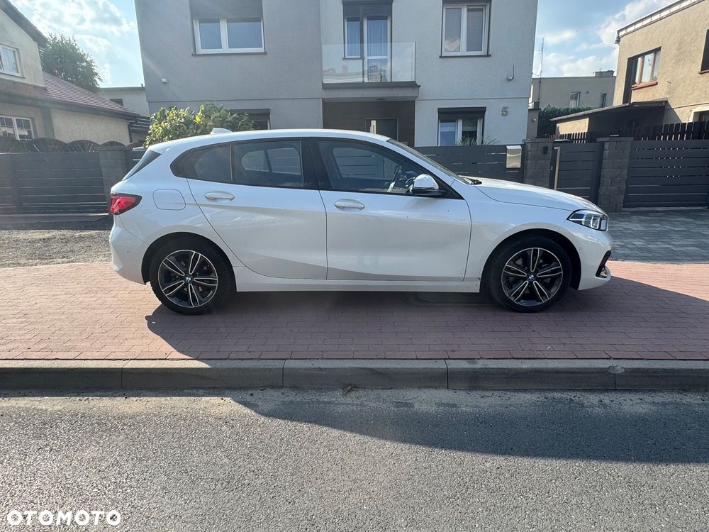 BMW Seria 1 118d Sport Line - 5
