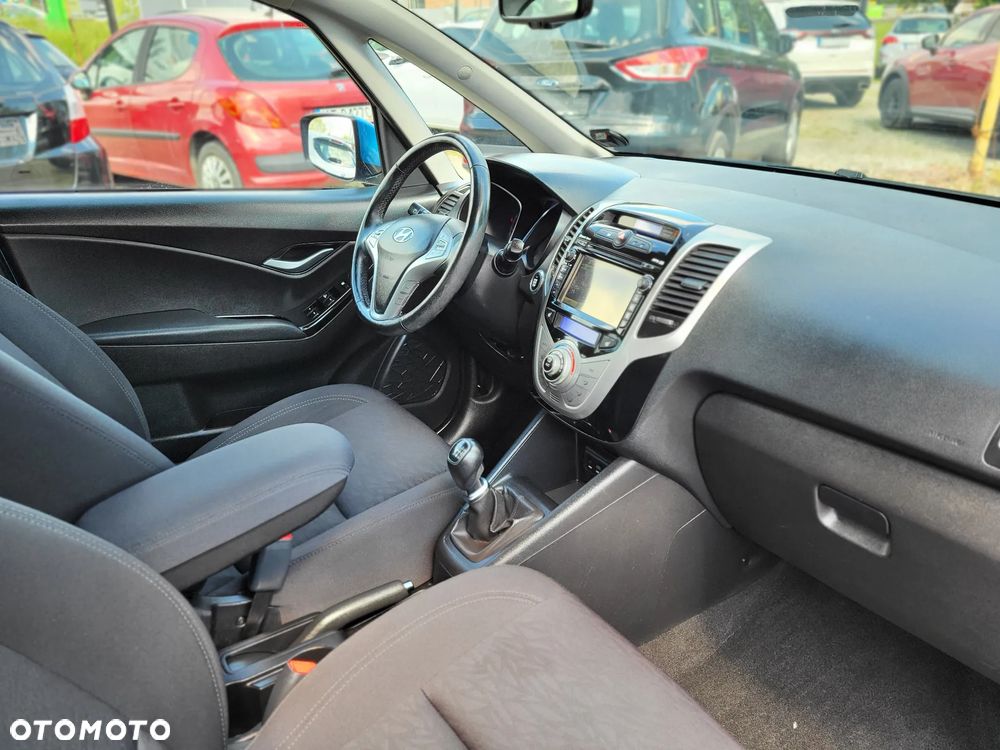 Hyundai ix20 1.6 blue YES Silver - 21