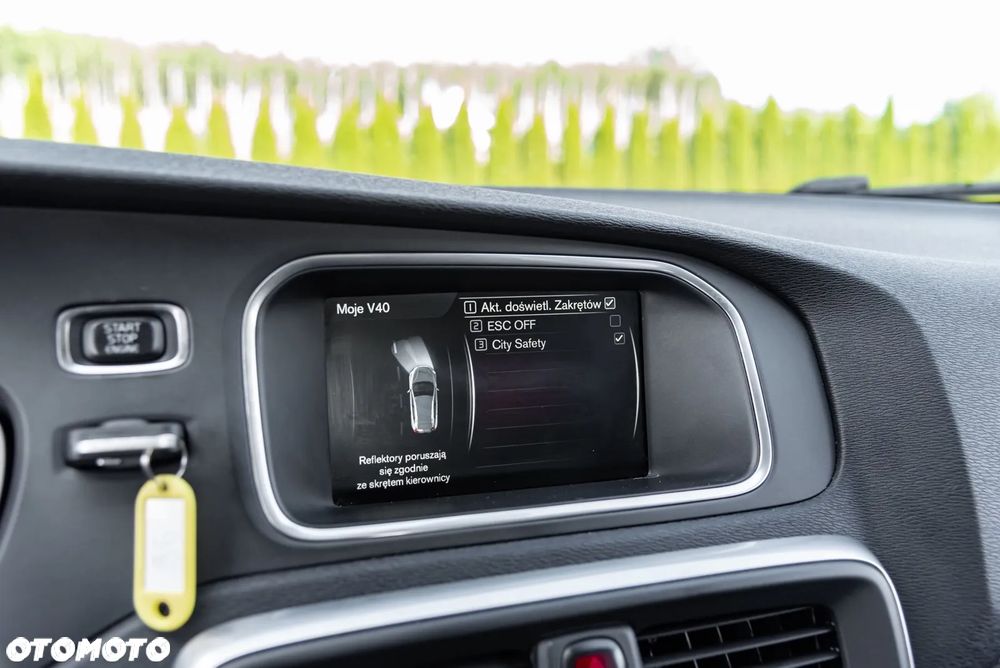 Volvo V40 Cross Country D2 Summum - 34