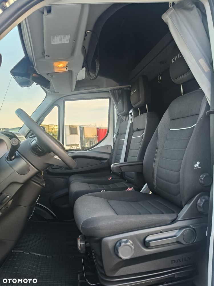 Iveco DAILY 70C18 / SKRZYNIA / FABRYCZNIE NOWE / NA PODUSZKACH / - 23