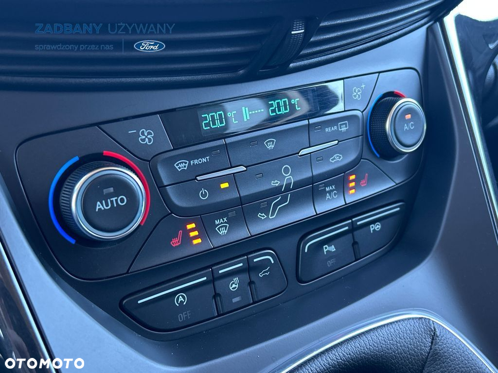 Ford Kuga 1.5 EcoBoost 2x4 Titanium - 14