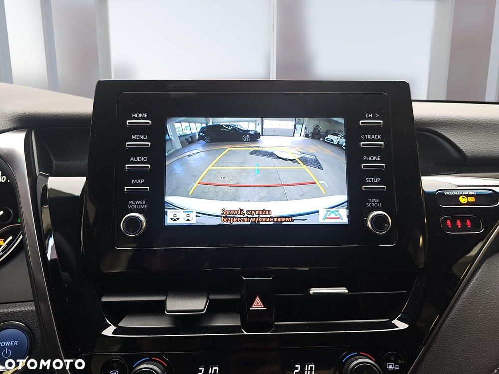 Toyota Camry 2.5 Hybrid Comfort CVT - 18