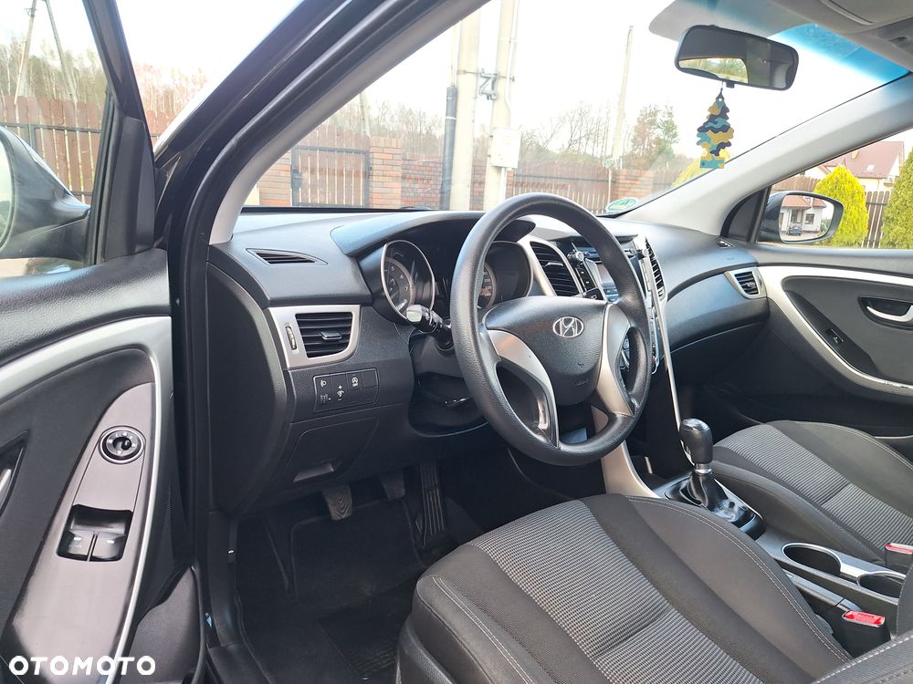 Hyundai i30 1.4 Classic EU5 - 11