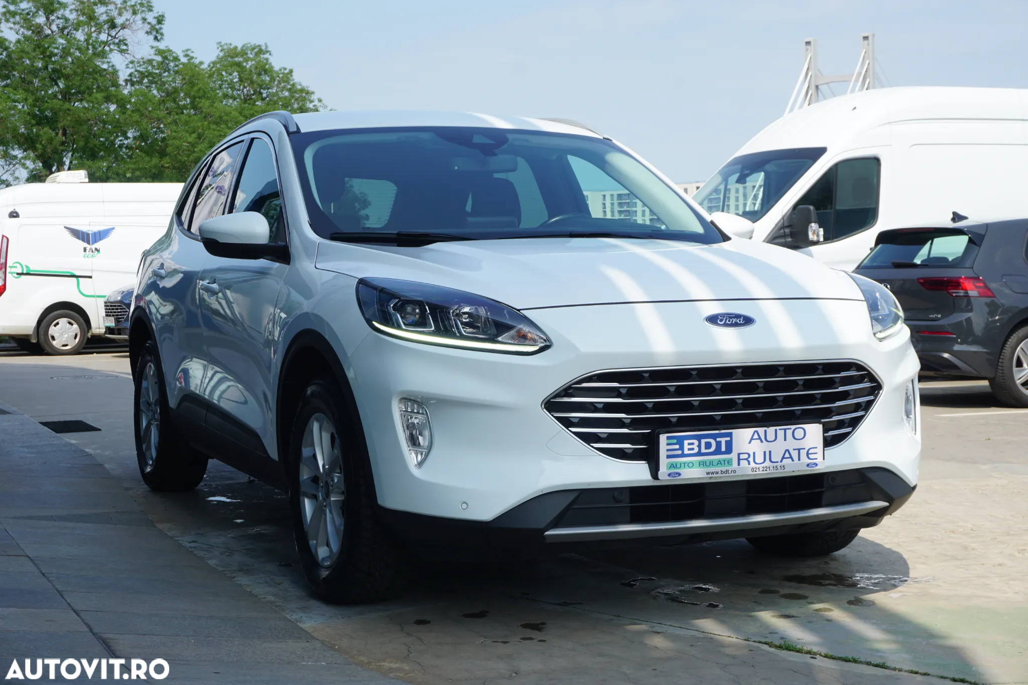 Ford Kuga - 3