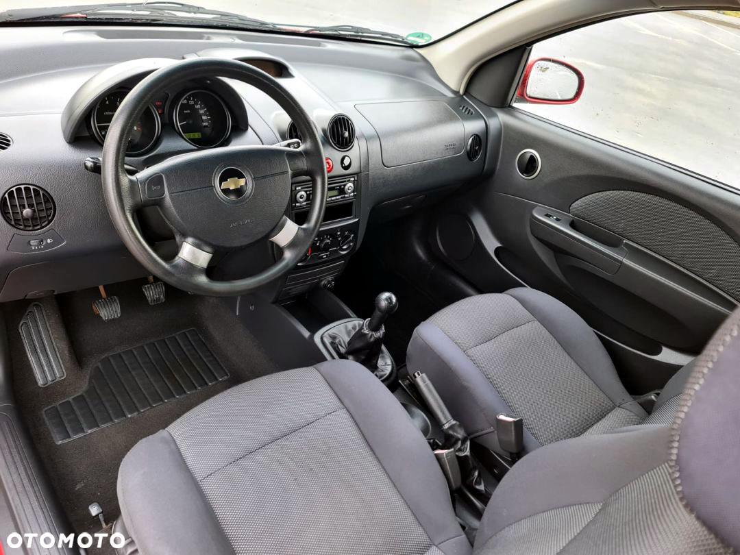 Chevrolet Kalos - 13