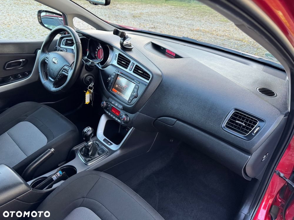 Kia Ceed - 25