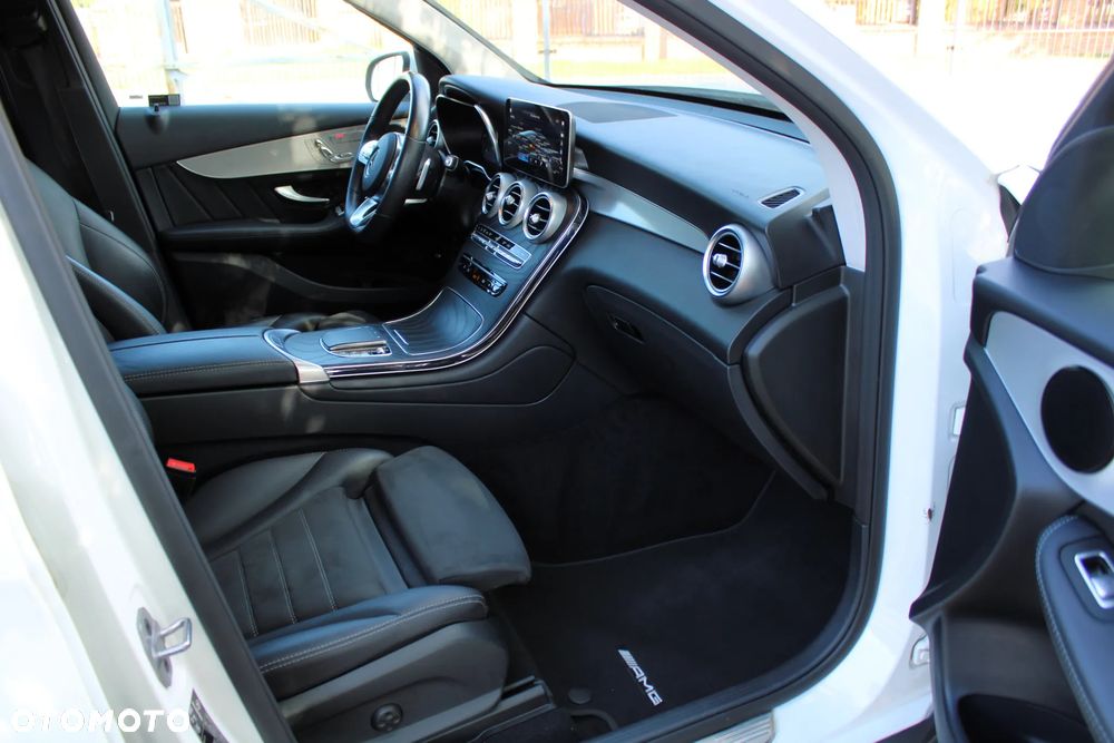 Mercedes-Benz GLC 200 d 4Matic 9G-TRONIC AMG Line - 21