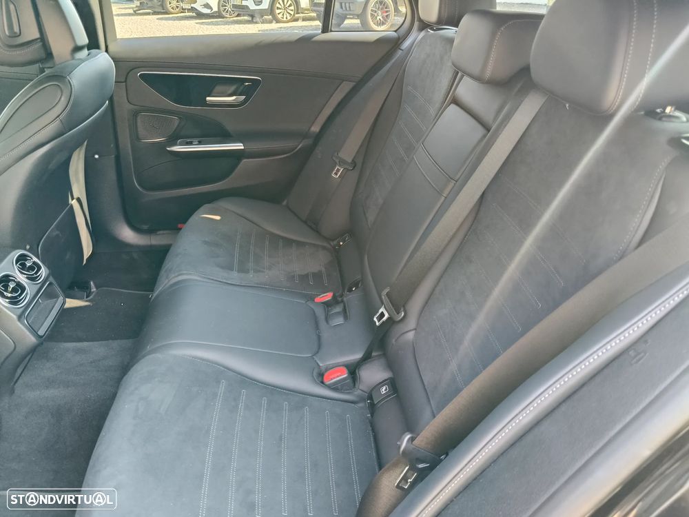 Mercedes-Benz C 200 AMG Line - 11