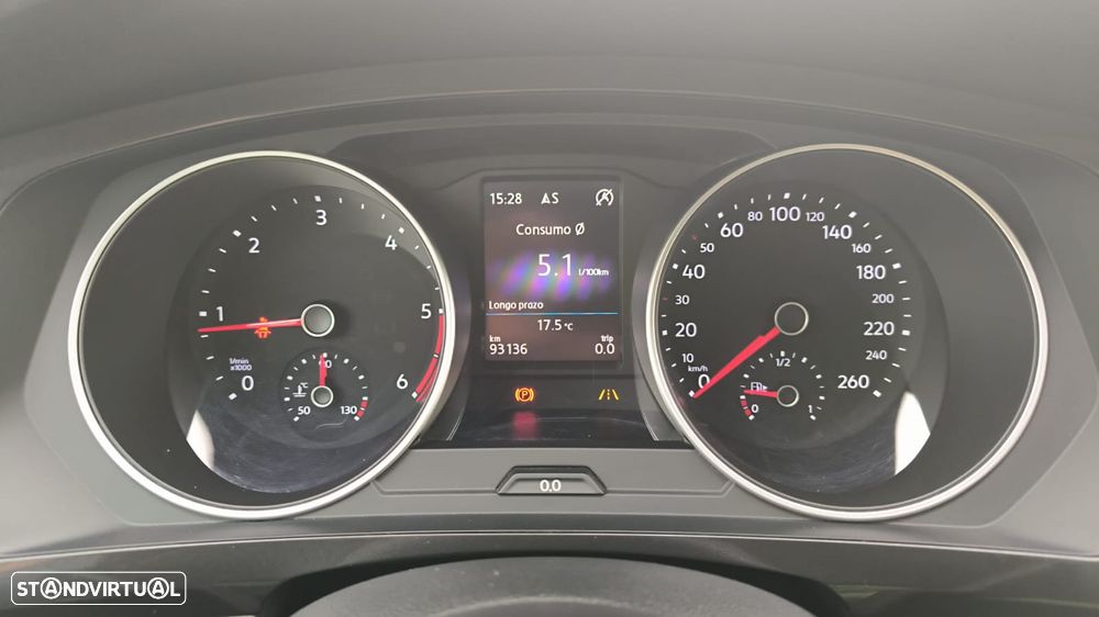 VW Tiguan 1.6 TDI Confortline - 18