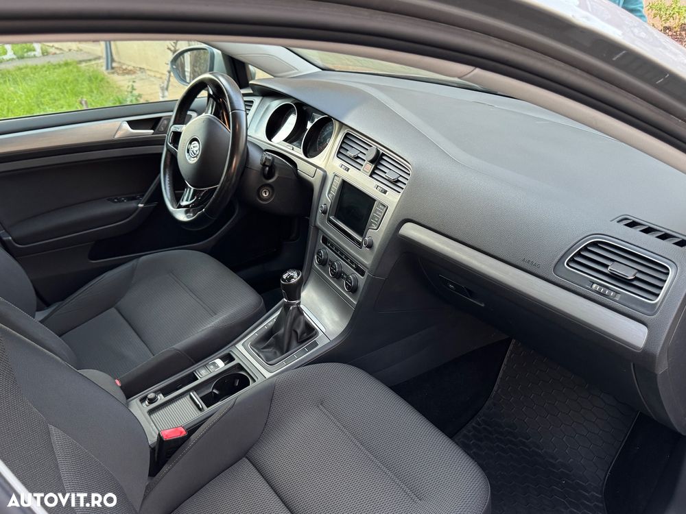 Volkswagen Golf 1.0 TSI BMT Comfortline - 4
