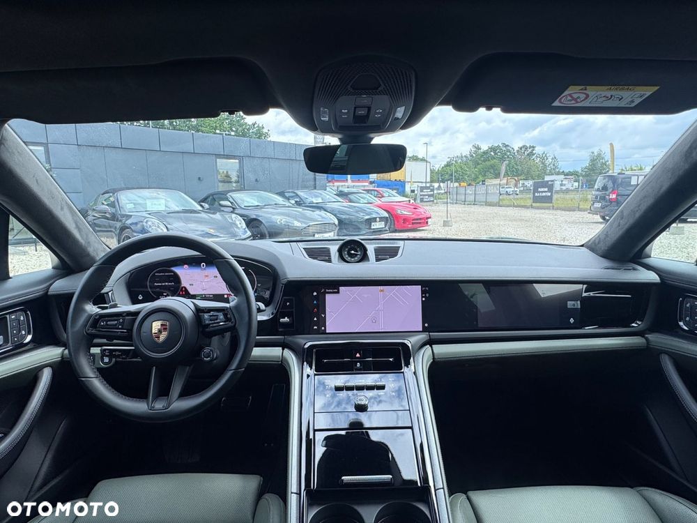 Porsche Panamera - 25
