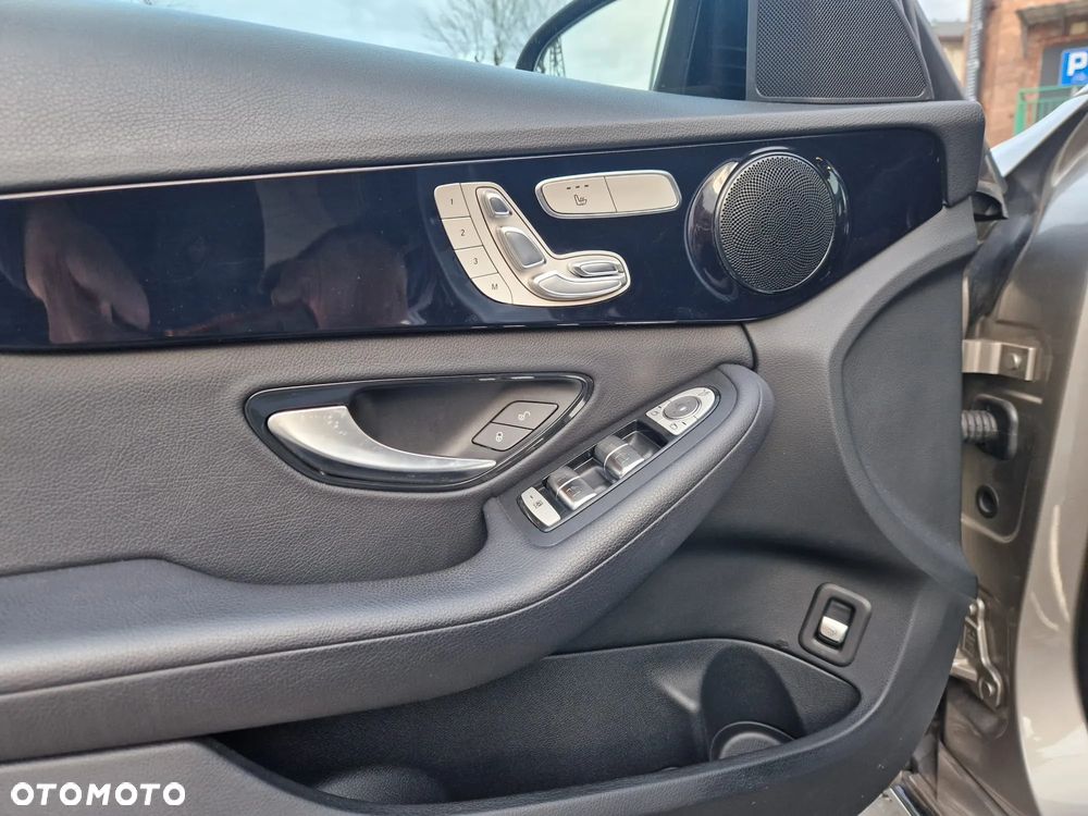 Mercedes-Benz Klasa C 220 d 9G-TRONIC - 15