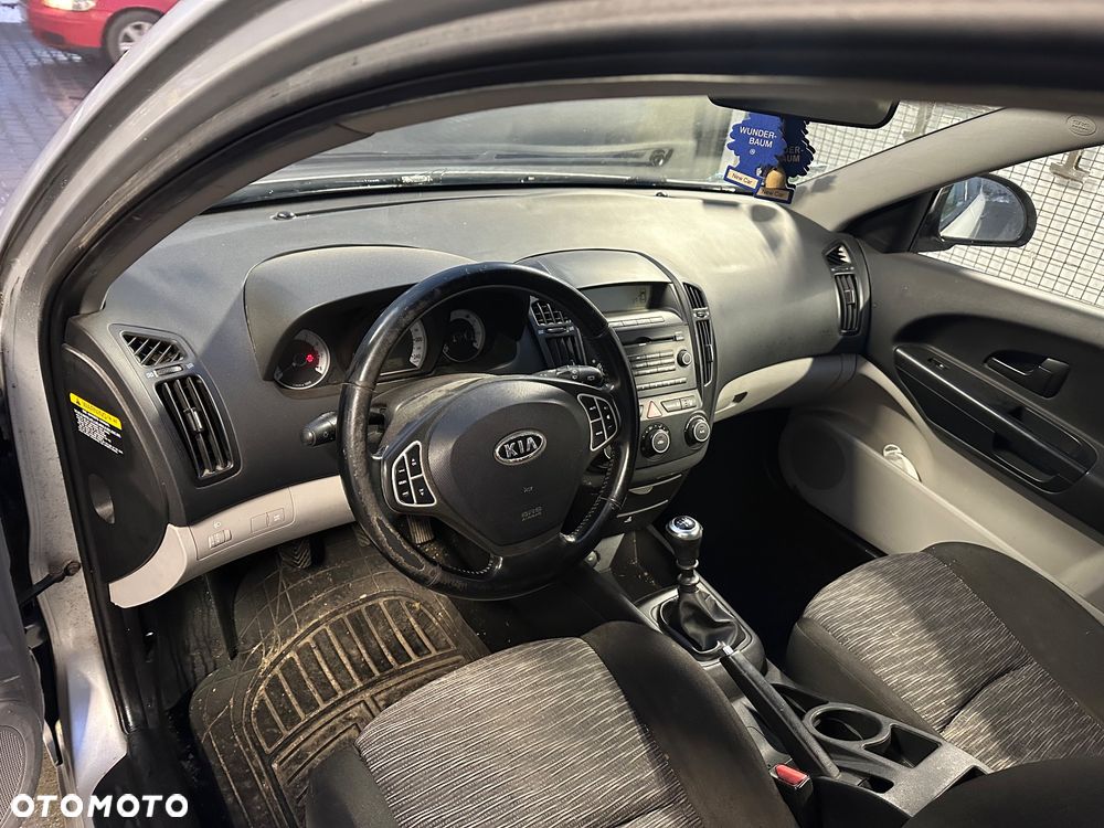 Kia Ceed 1.4 Comfort - 5