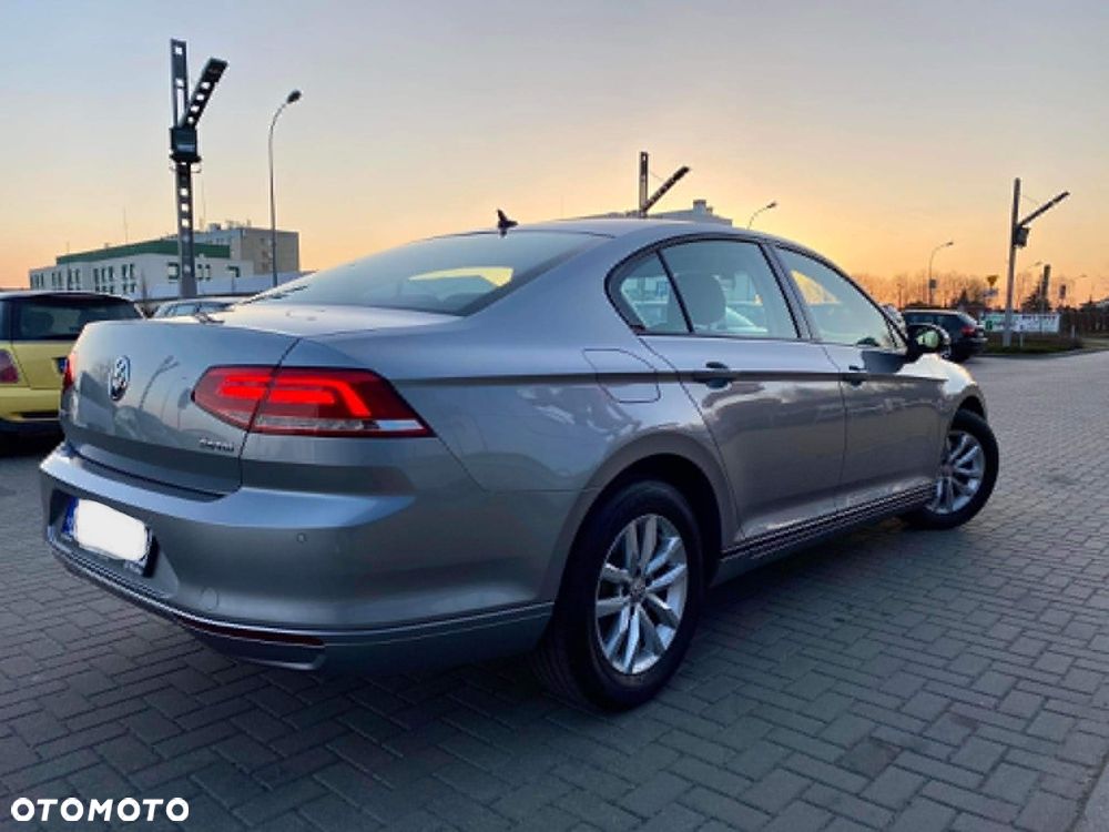 Volkswagen Passat 2.0 TDI BMT Comfortline - 3