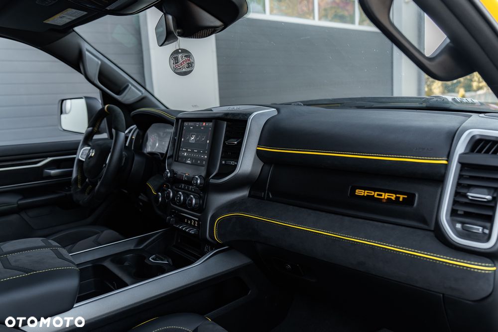RAM 1500 Quad Cab Longbed Bighorn - 16