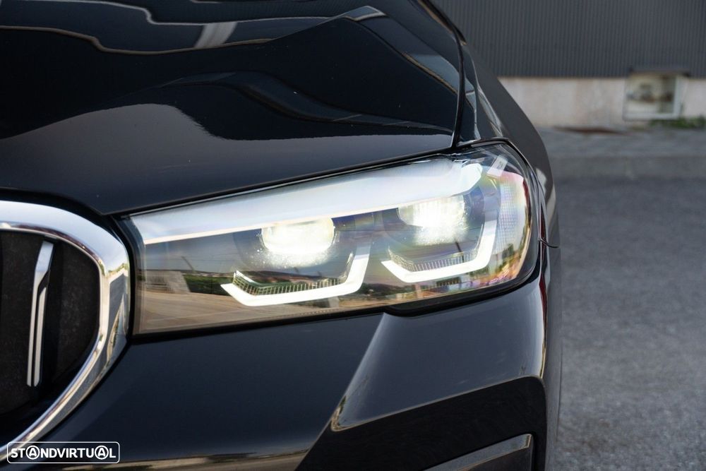 BMW 530 e Pack Desportivo M - 19
