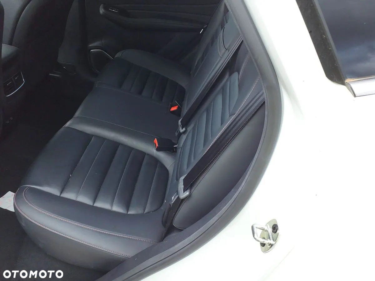 MG HS 1.5 T-GDI Exclusive DCT - 5
