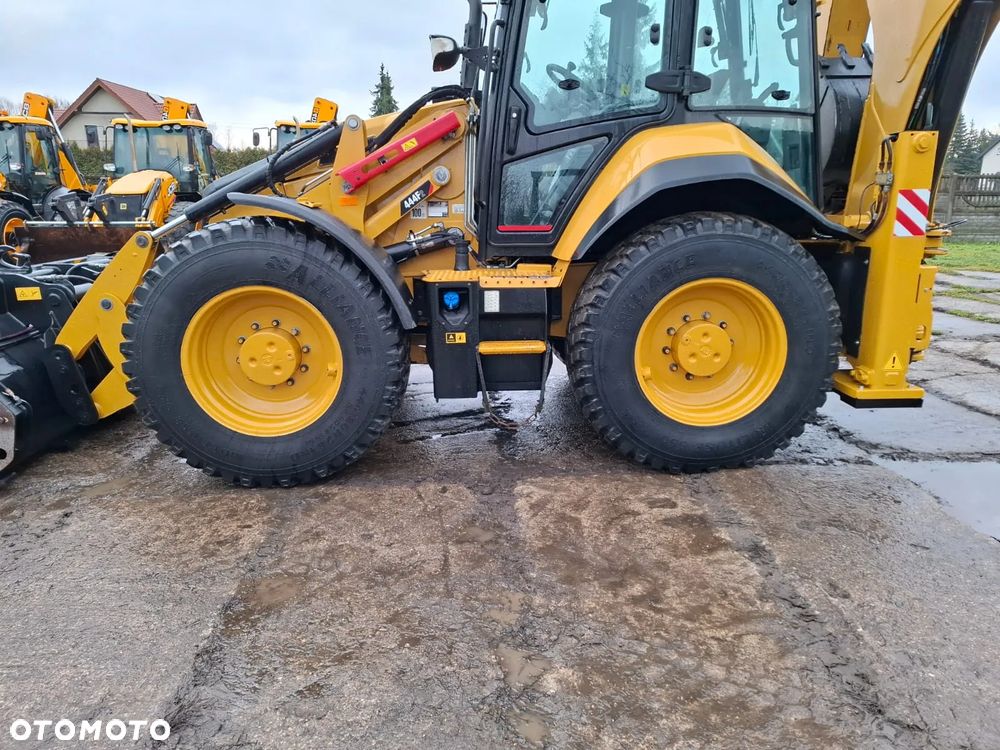 Caterpillar 444F2 - 38